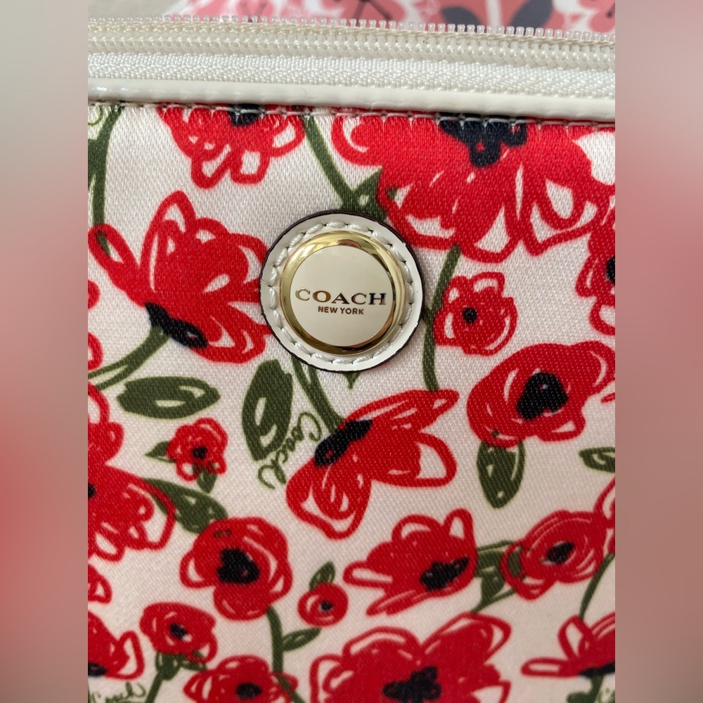 Coach Red and White Floral Cosmetic Bag - Picture 4 of 8